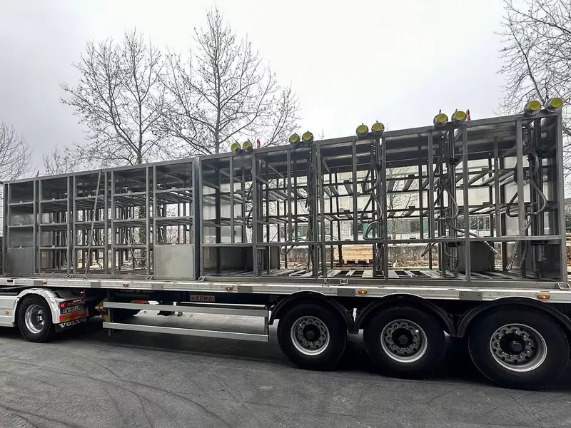 Carico telai Danieli Automation_2.webp